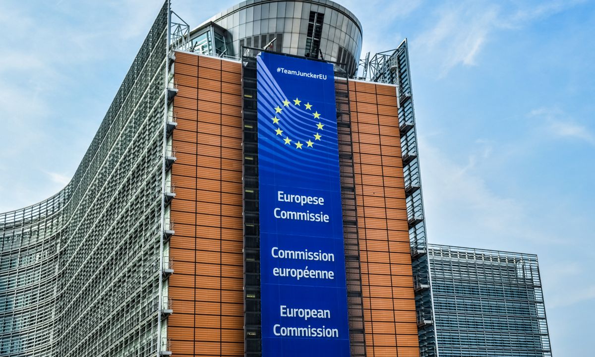 la-comision-europea-presenta-su-estrategia-de-finanzas-verdes
