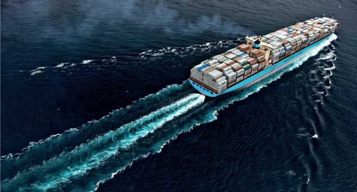 Maersk firma un acuerdo para tener el primer buque carbono neutral del mundo