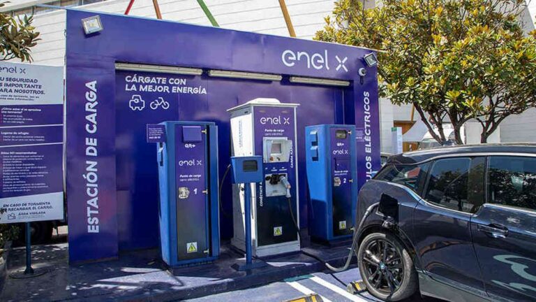 Enel X Colombia y Banco Itaú se asocian para impulsar proyectos de tecnología limpia
