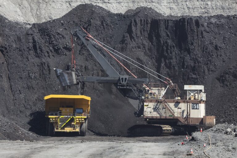 EY encuentra que ESG y descarbonización encabezan la lista de riesgos y oportunidades para la minería y metales