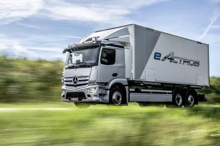daimler-truck-y-totalenergies-crean-ecosistema-de-hidrogeno-para-camiones-de-servicio-pesado