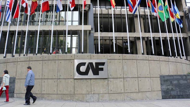 CAF comienza el 2022 con emisión de su primer bono verde en el mercado suizo