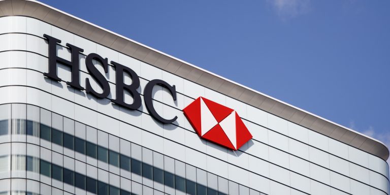 HSBC revisará planes climáticos de clientes para evaluar si mantiene financiamientos