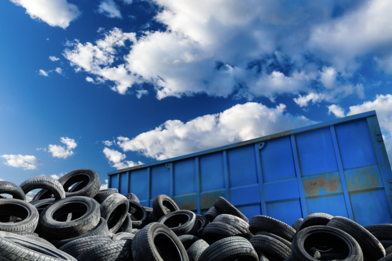 Bridgestone y LanzaTech se asocian para desarrollar el primer proceso de reciclaje de neumáticos