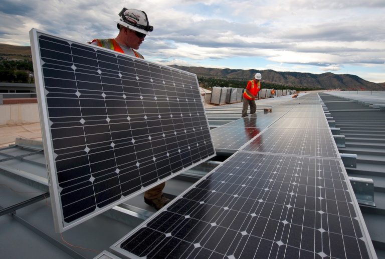 “Las instalaciones solares se multiplicarán por cinco en 2038”, según Rethink Energy