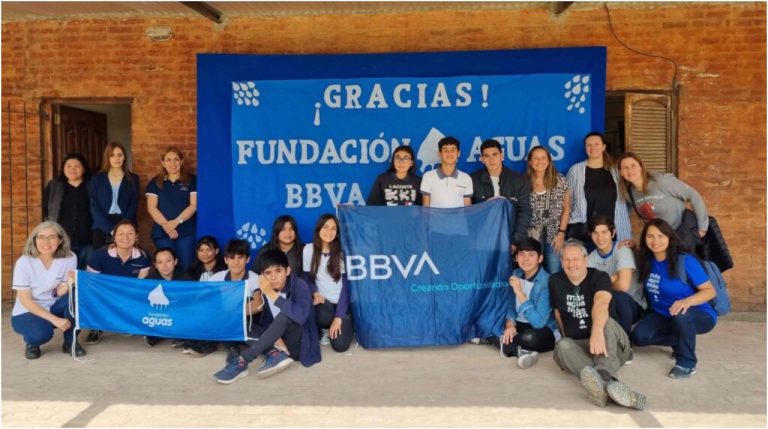 BBVA y Fundación Aguas brindan soluciones a escuelas en Argentina
