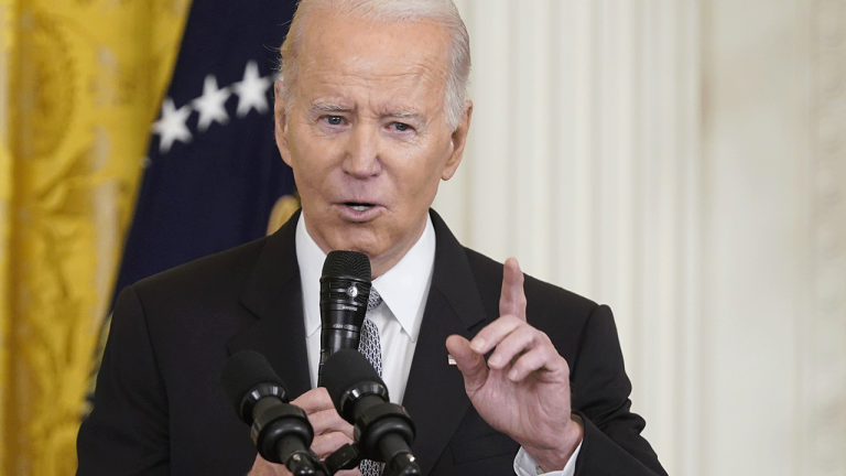 Presidente Biden veta la resolución contra los factores ESG