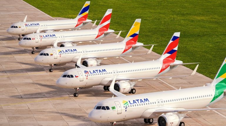 Siemens y LATAM Airlines compensarán más de 4.000 toneladas de CO2 en Colombia, Chile y Perú