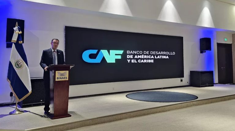 CAF expone propuestas para luchar ante el cambio climático en El Salvador