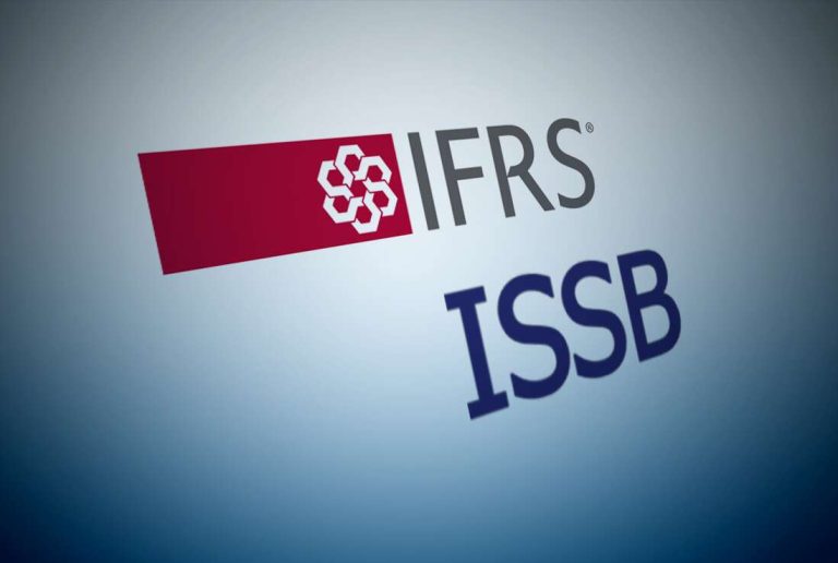 ISSB adopta medidas para normalizar los informes sobre planes de transición climática y emisiones de GEI